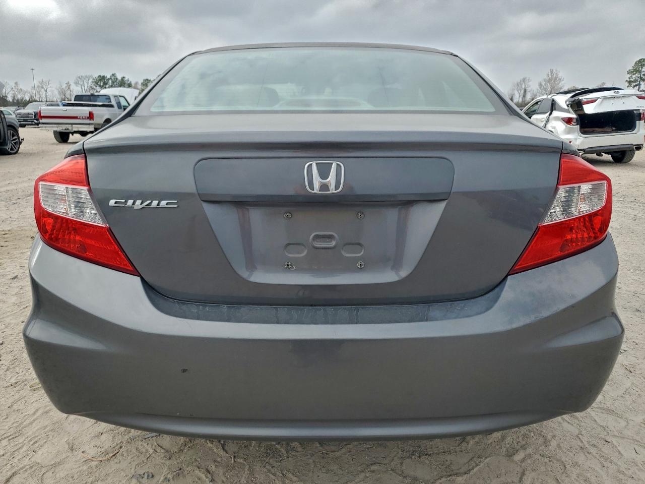 2012 HONDA CIVIC LX photo 6