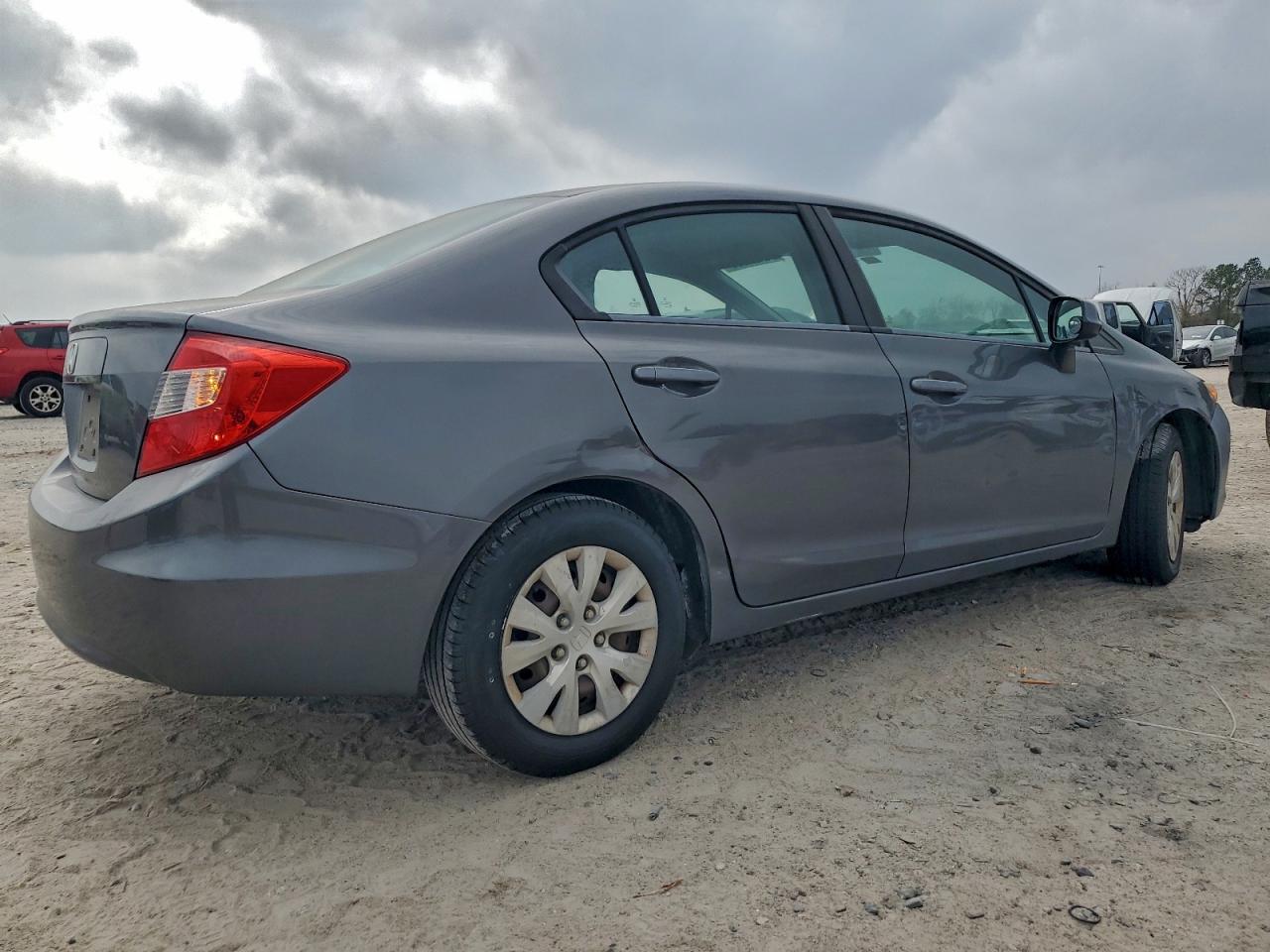 2012 HONDA CIVIC LX photo 3