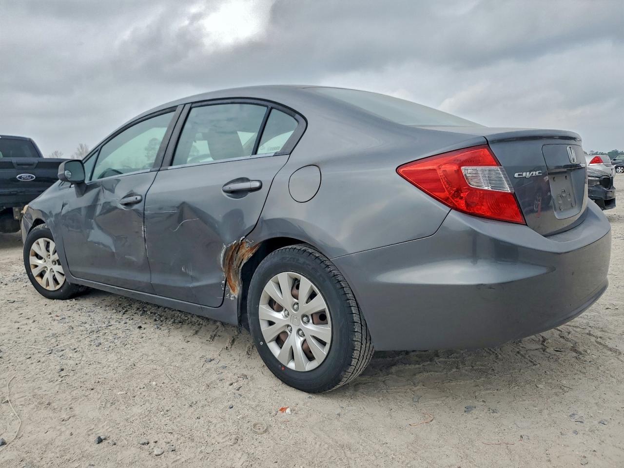2012 HONDA CIVIC LX photo 2