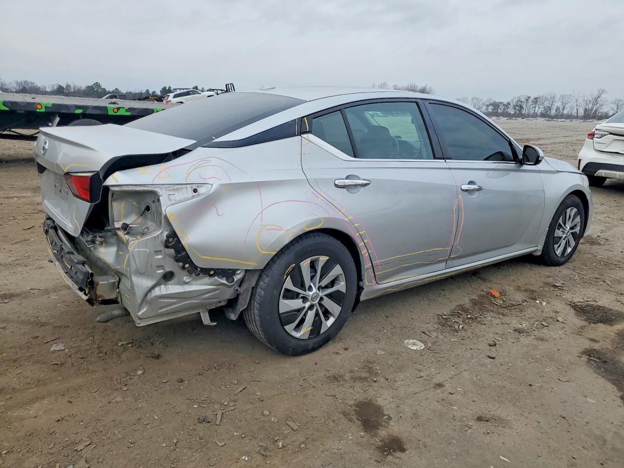 2019 NISSAN ALTIMA S photo 3