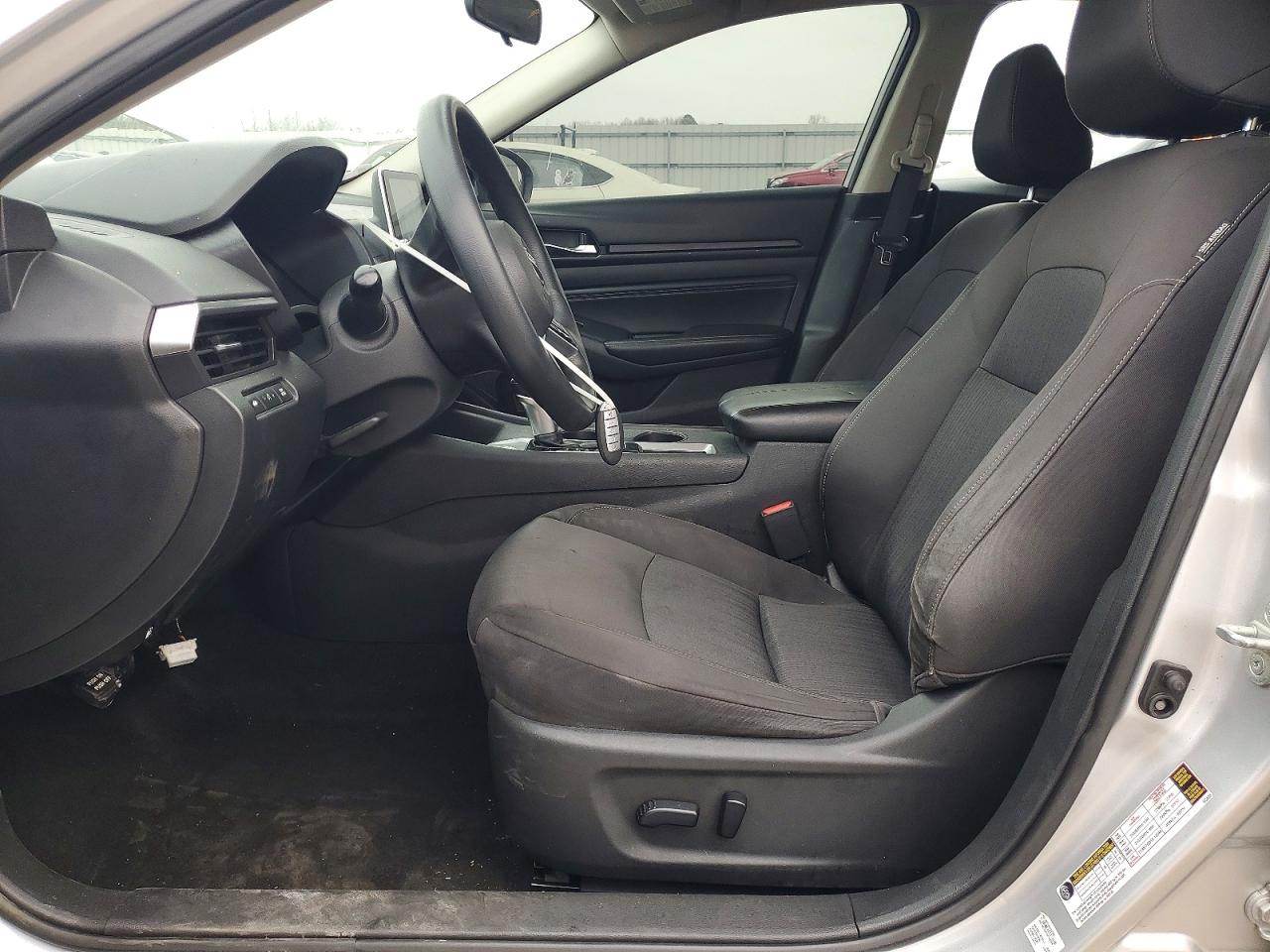 2019 NISSAN ALTIMA S photo 7