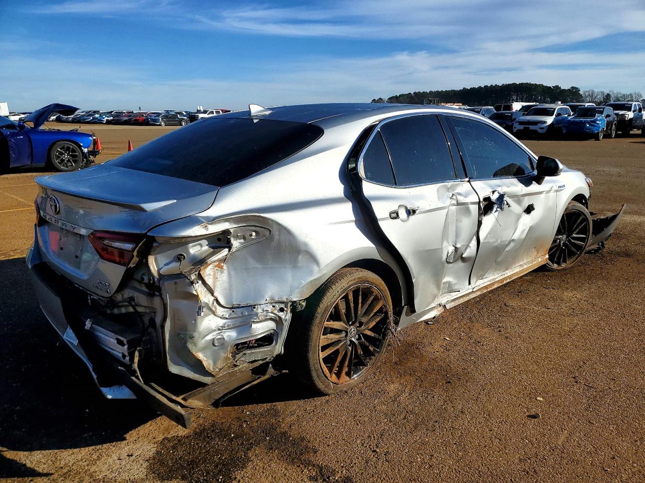 2021 TOYOTA CAMRY XSE photo 3