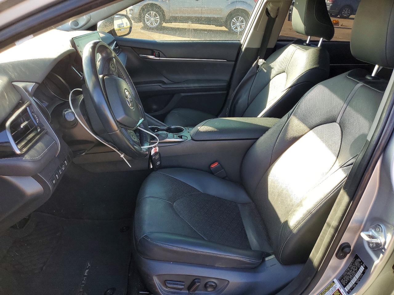 2021 TOYOTA CAMRY XSE photo 7