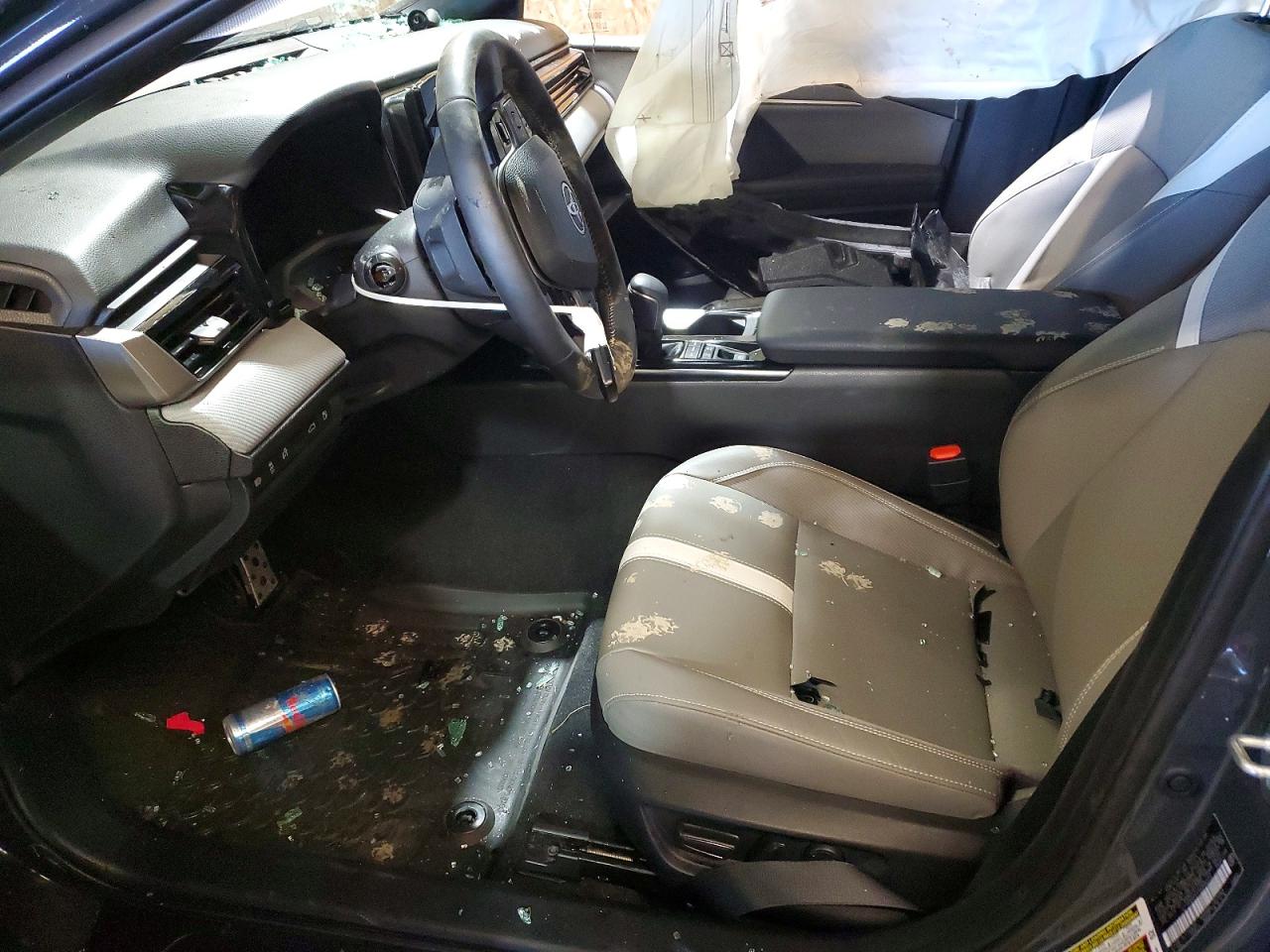 2025 TOYOTA CAMRY photo 7