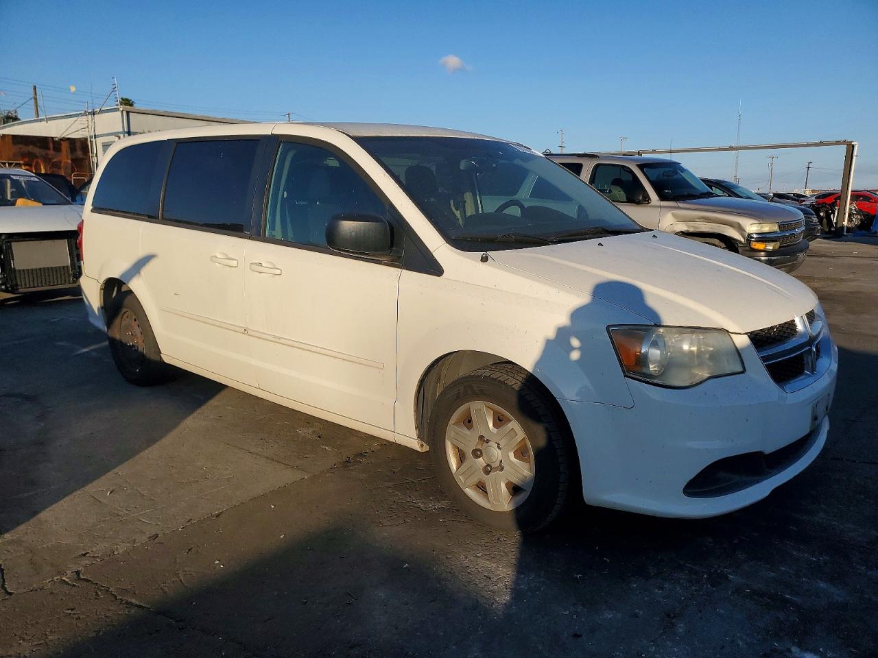 2012 DODGE GRAND CARAVAN SE photo 4