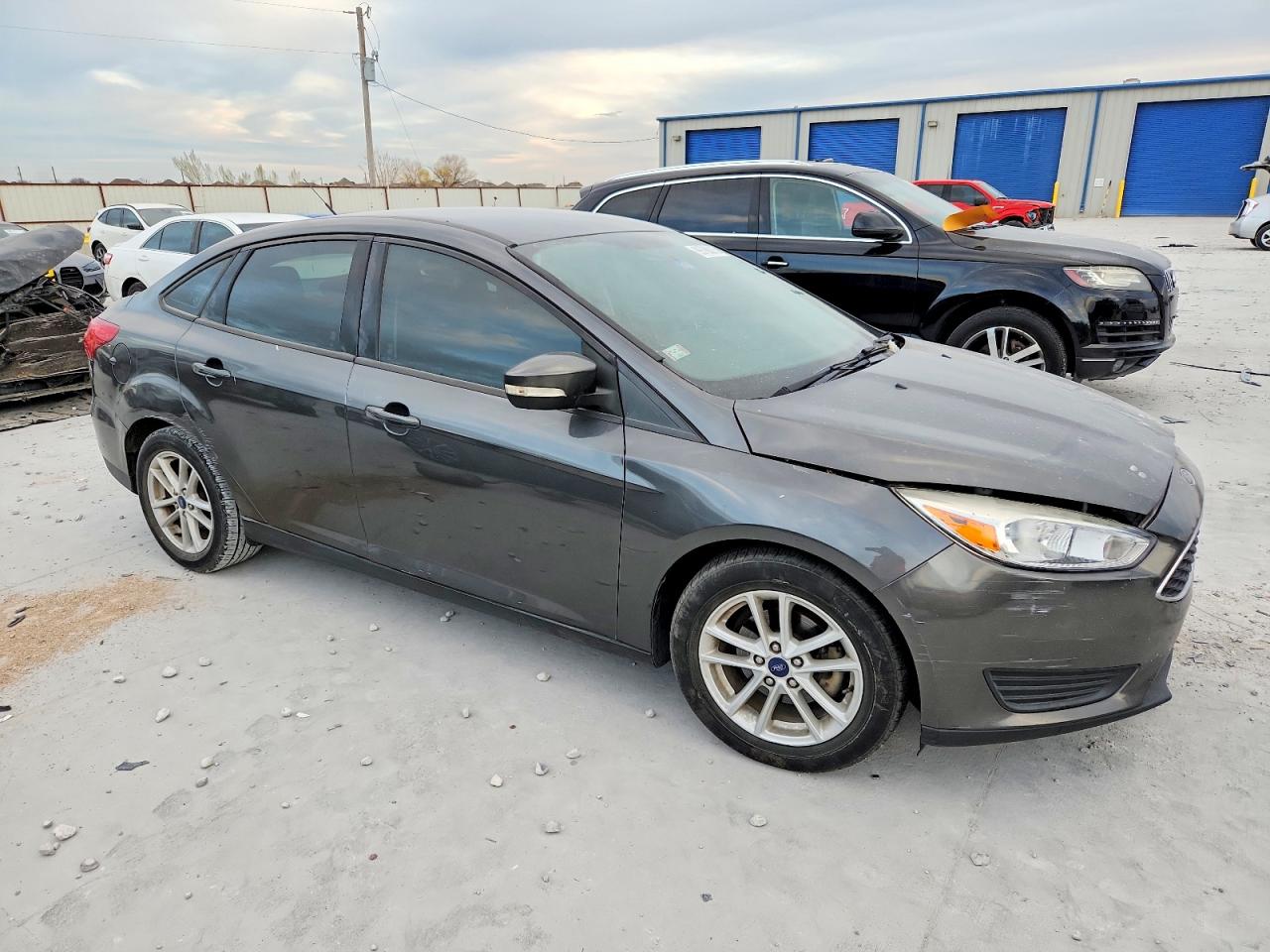 2018 FORD FOCUS SE photo 4