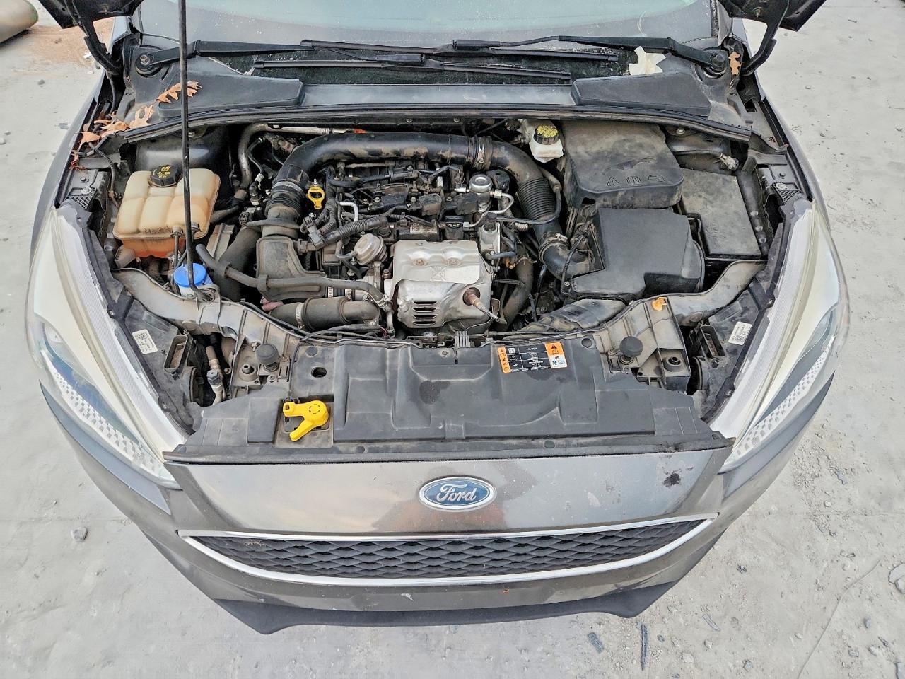 2018 FORD FOCUS SE photo 11
