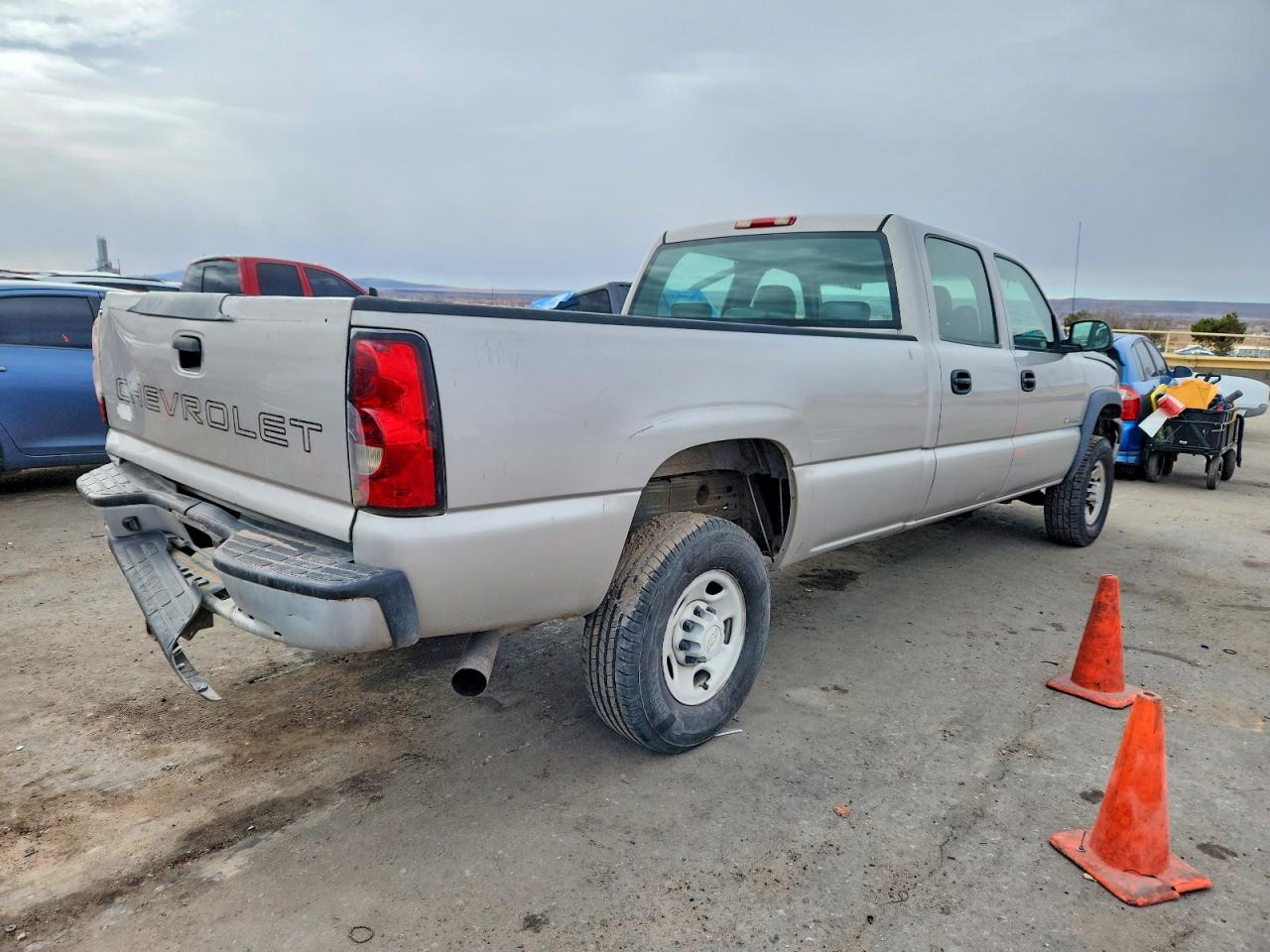 2006 CHEVROLET SILVERADO C2500 HEAVY DUTY photo 3