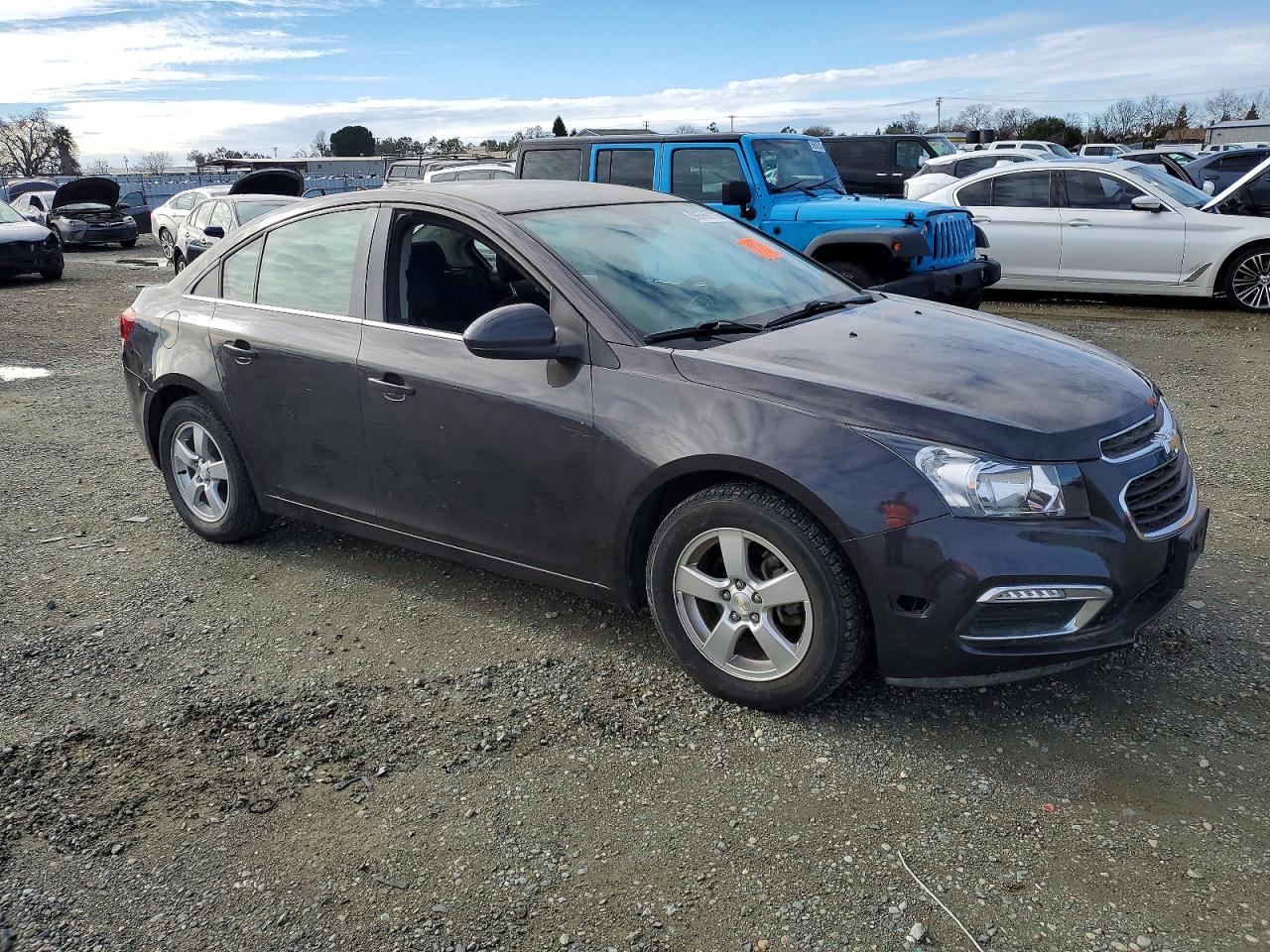2015 CHEVROLET CRUZE LT photo 4
