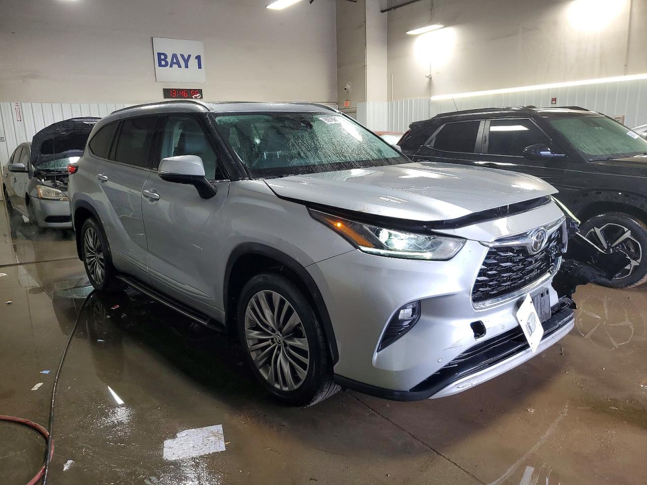 2020 TOYOTA HIGHLANDER PLATINUM photo 10
