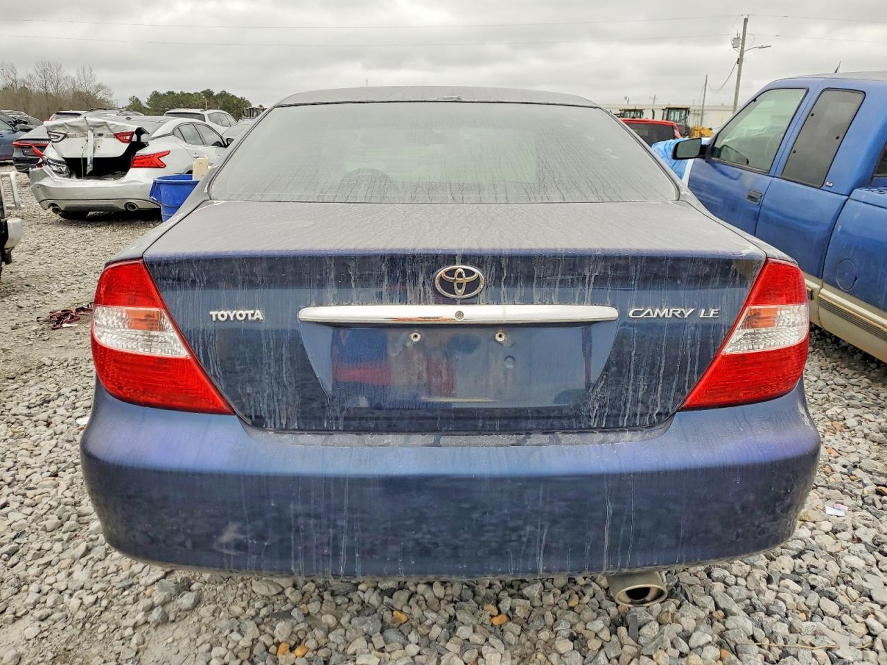 2004 TOYOTA CAMRY LE photo 6