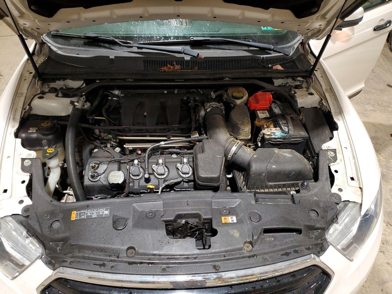 2016 FORD TAURUS SEL photo 11
