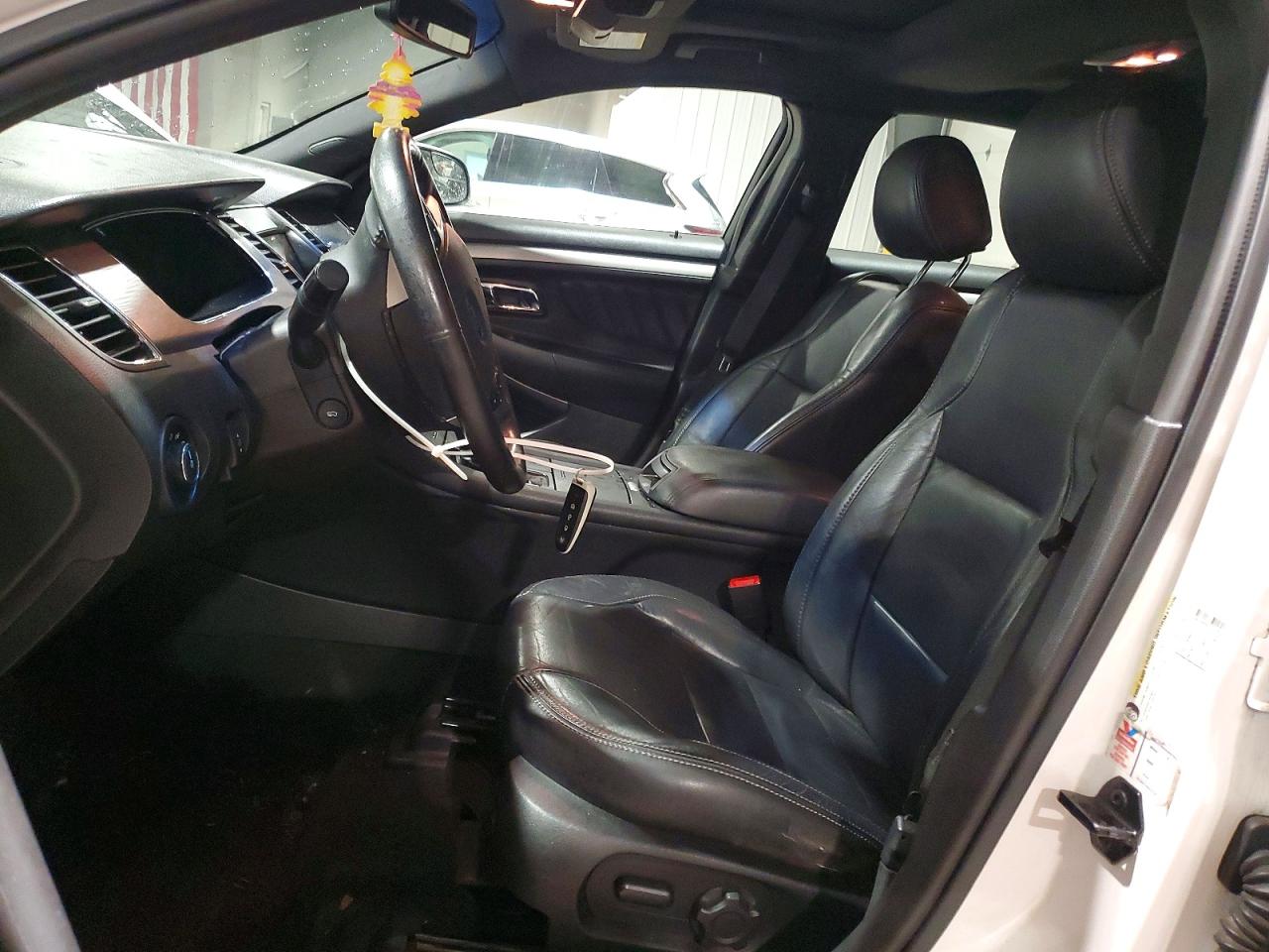 2016 FORD TAURUS SEL photo 7