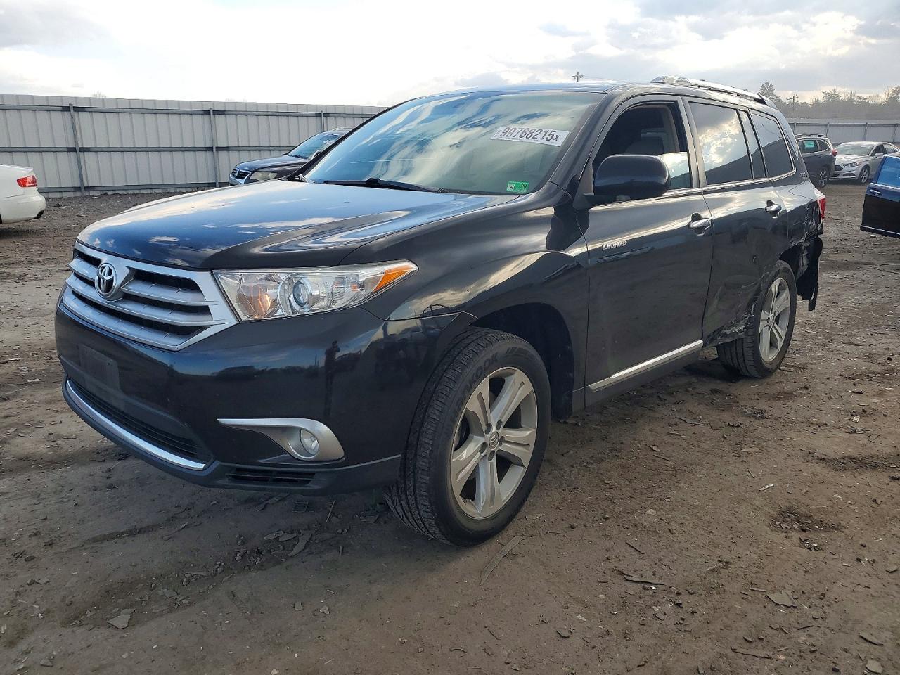 2013 TOYOTA HIGHLANDER