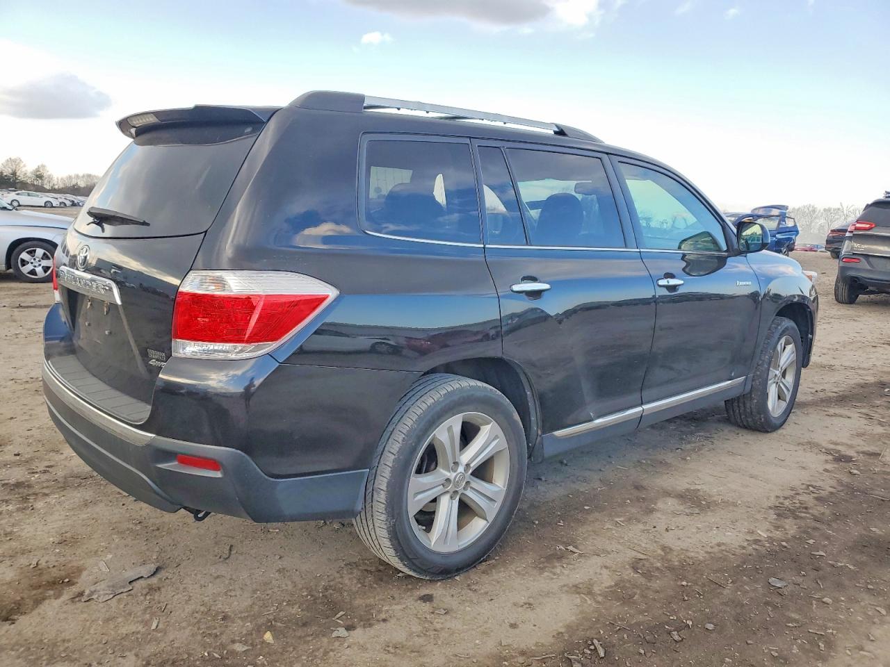 2013 TOYOTA HIGHLANDER LIMITED photo 3