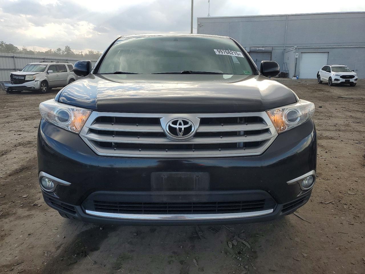 2013 TOYOTA HIGHLANDER LIMITED photo 5