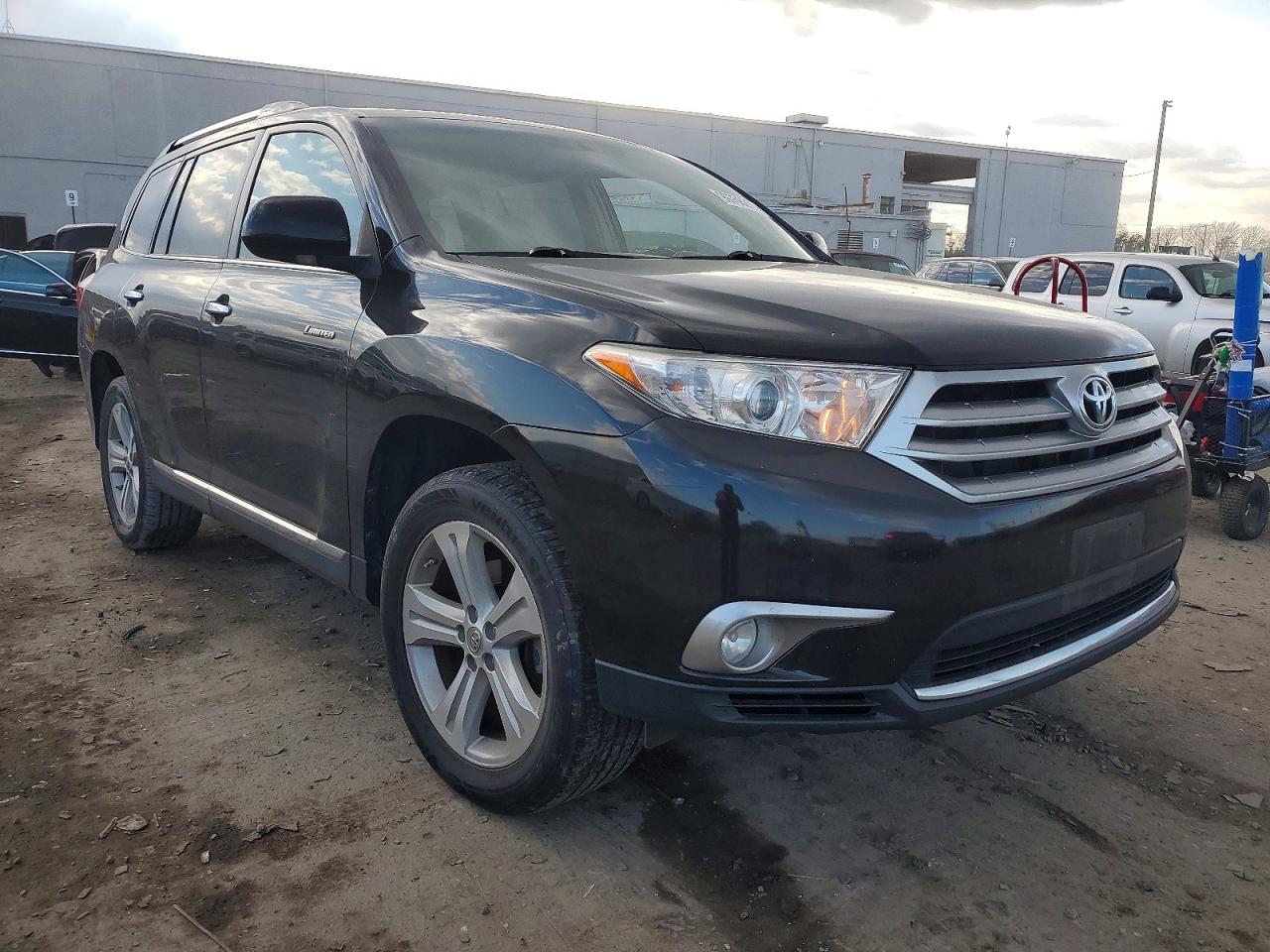 2013 TOYOTA HIGHLANDER LIMITED photo 4