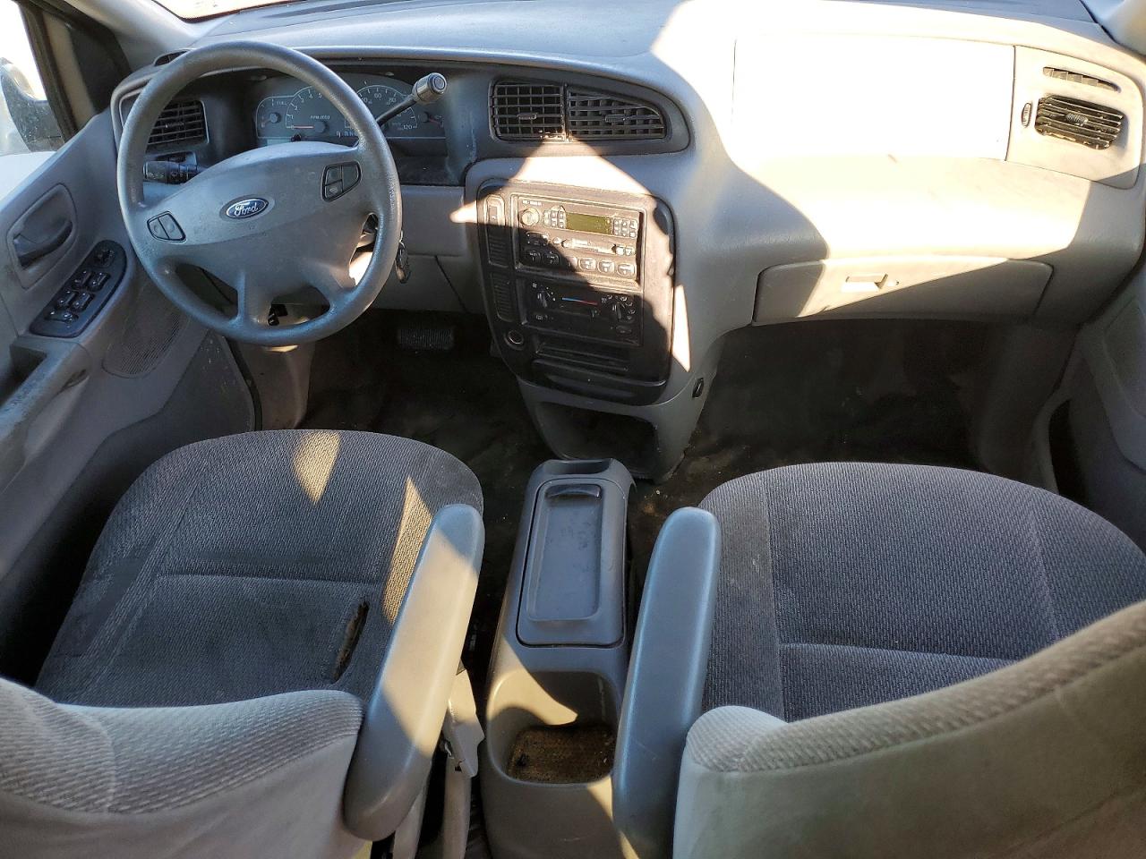 2002 FORD WINDSTAR photo 8