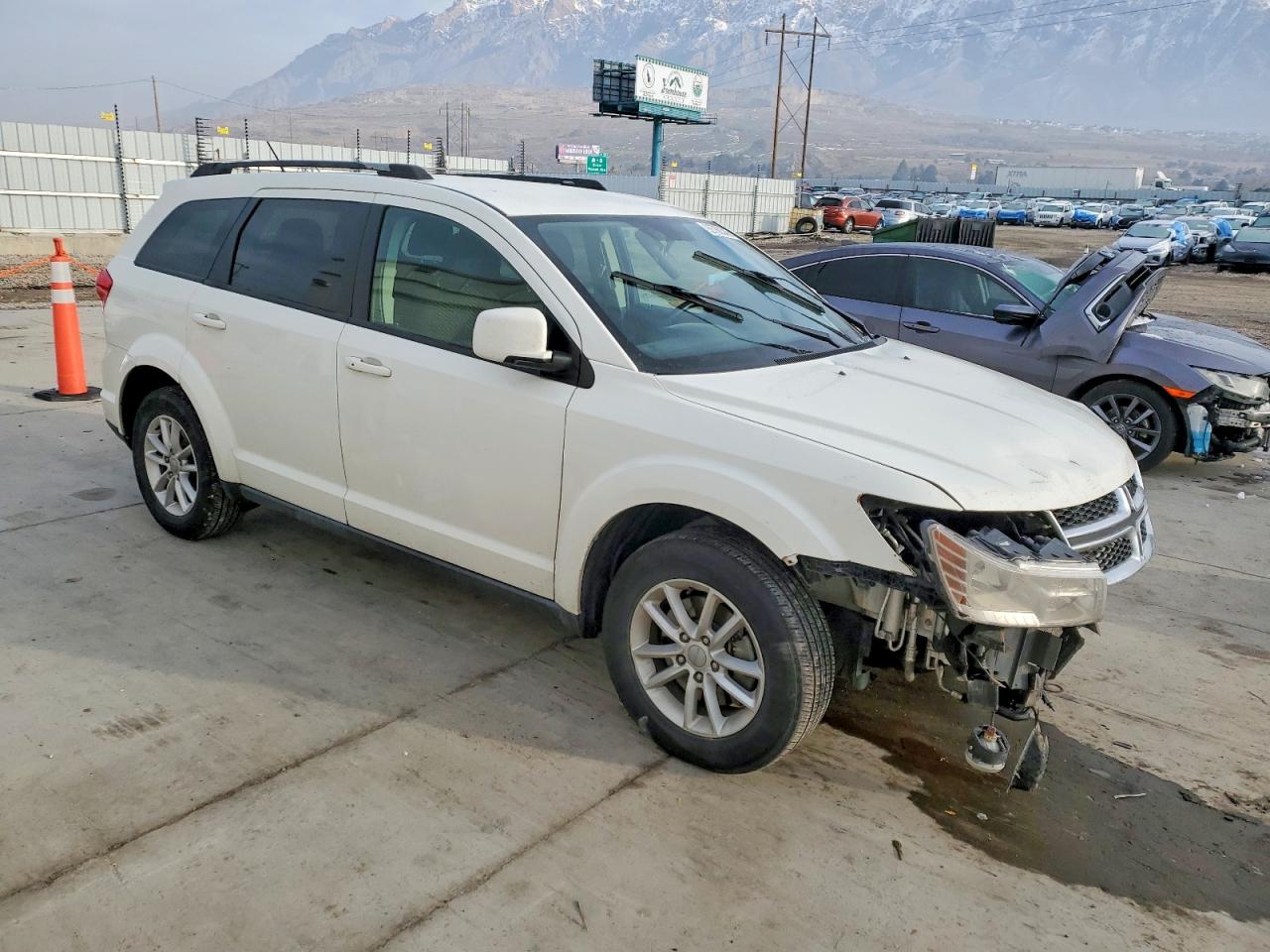 2014 DODGE JOURNEY SXT photo 4