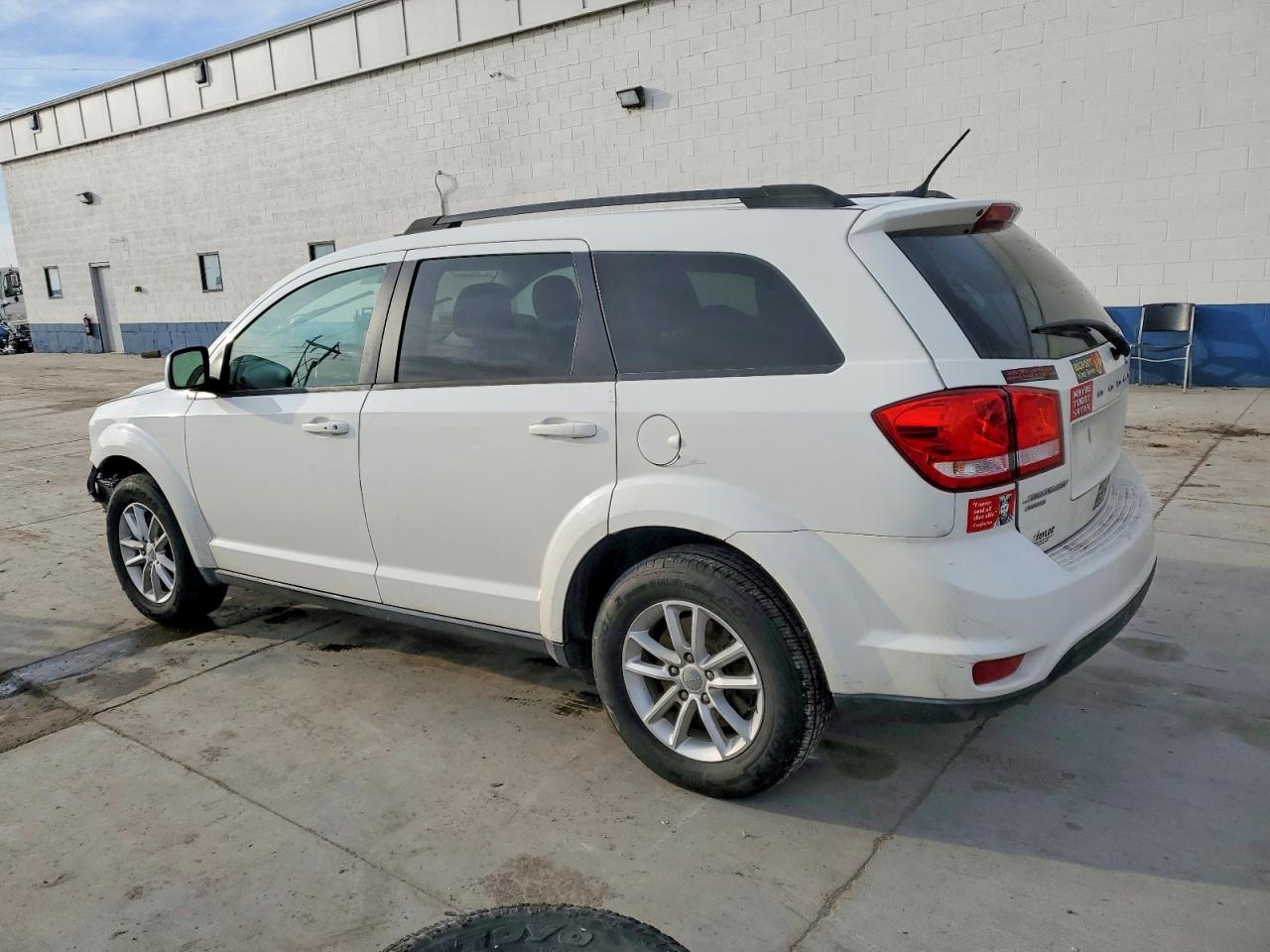 2014 DODGE JOURNEY SXT photo 2