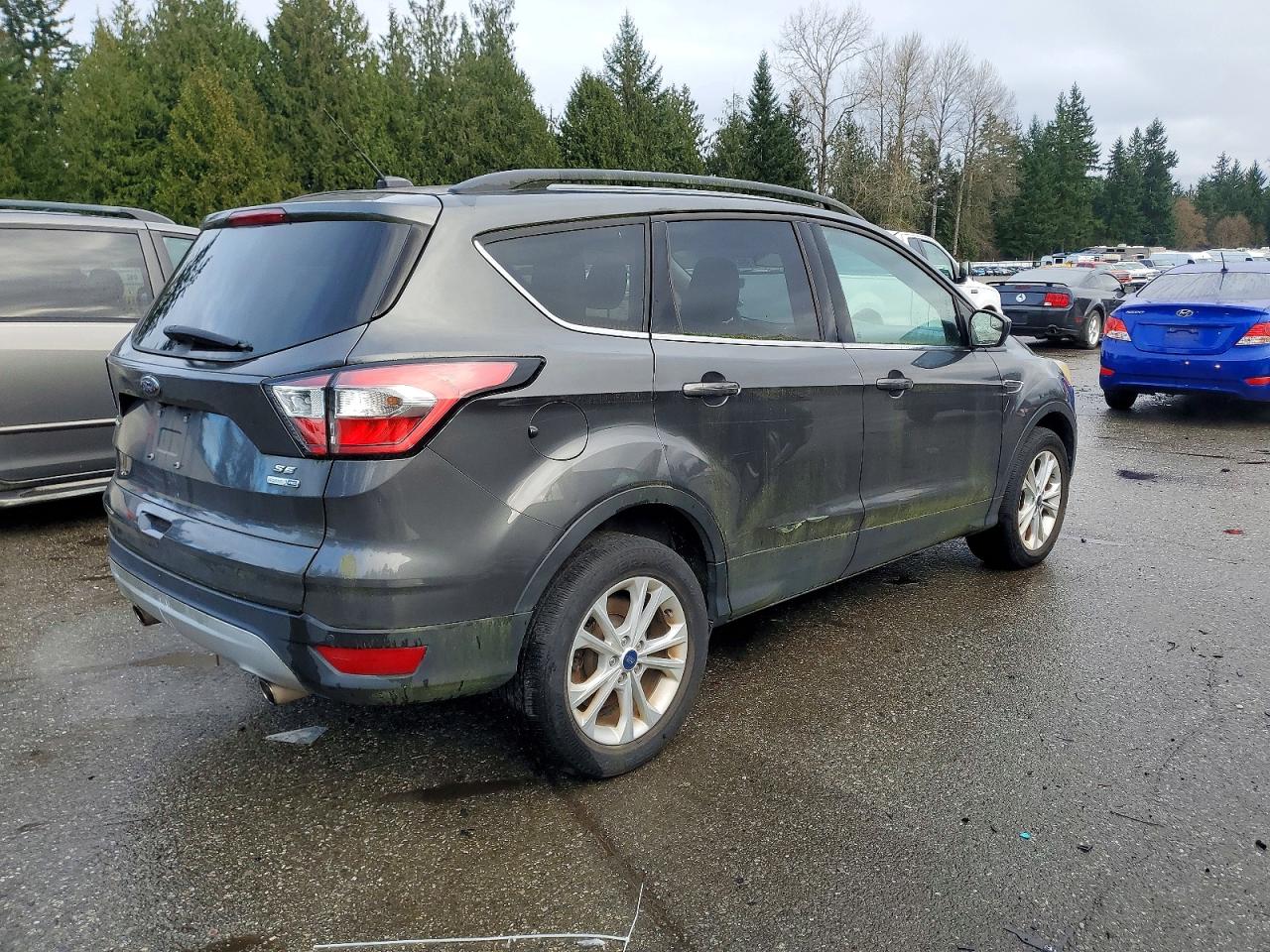2018 FORD ESCAPE SE photo 3