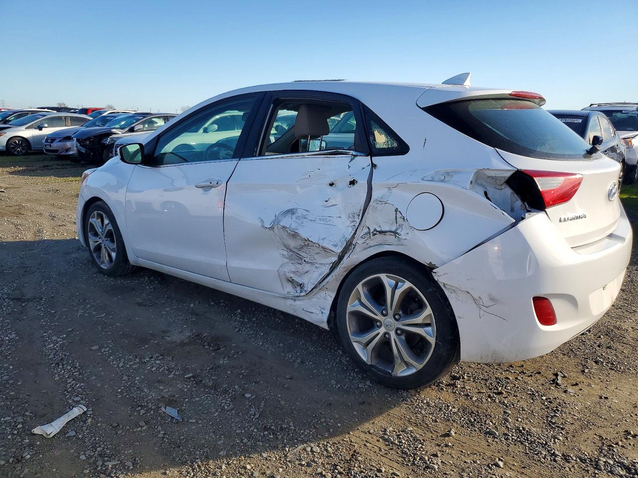2013 HYUNDAI ELANTRA GT photo 2