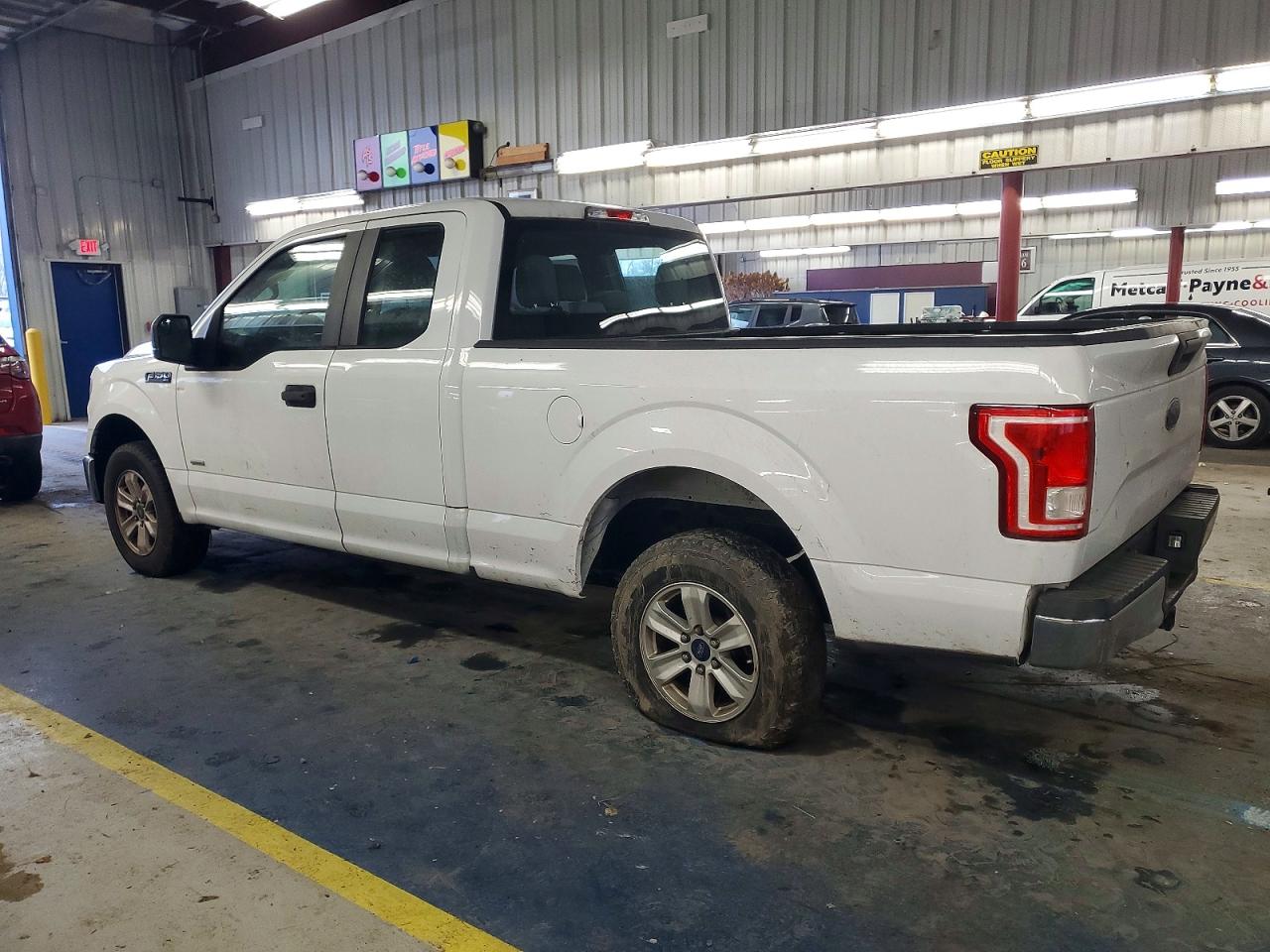 2015 FORD F150 SUPER CAB photo 2