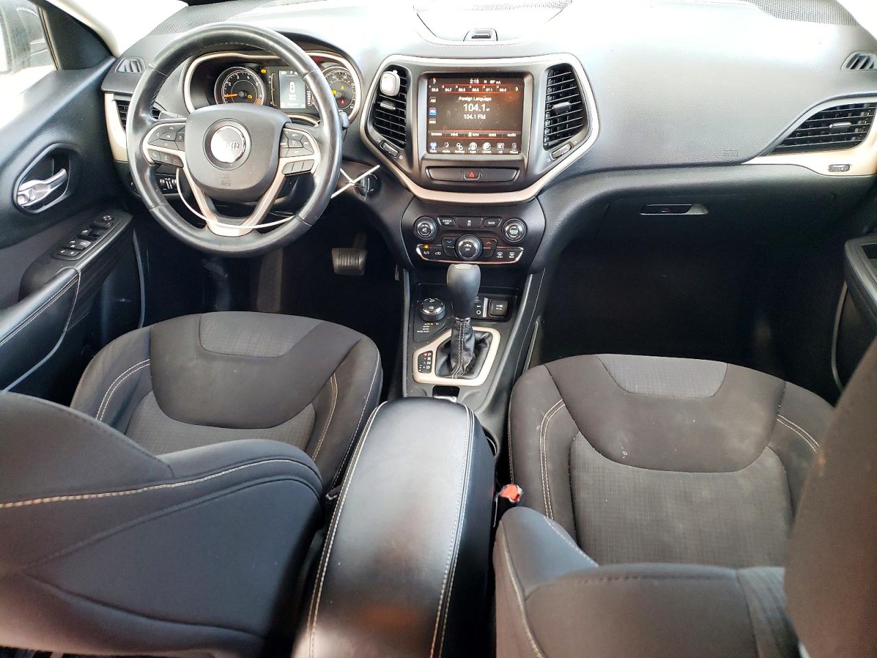 2015 JEEP CHEROKEE LATITUDE photo 8