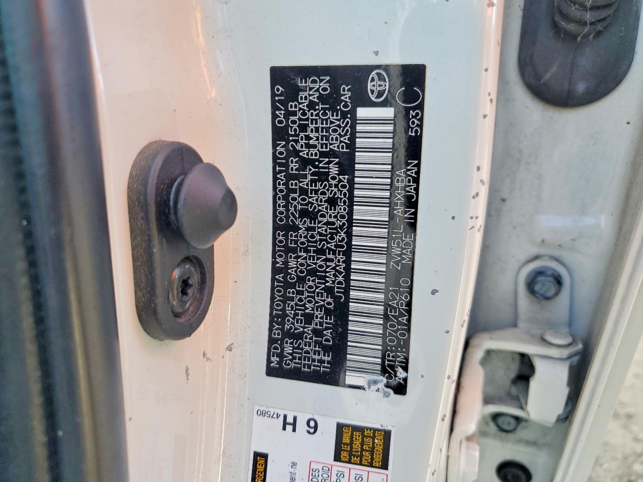2019 TOYOTA PRIUS photo 12