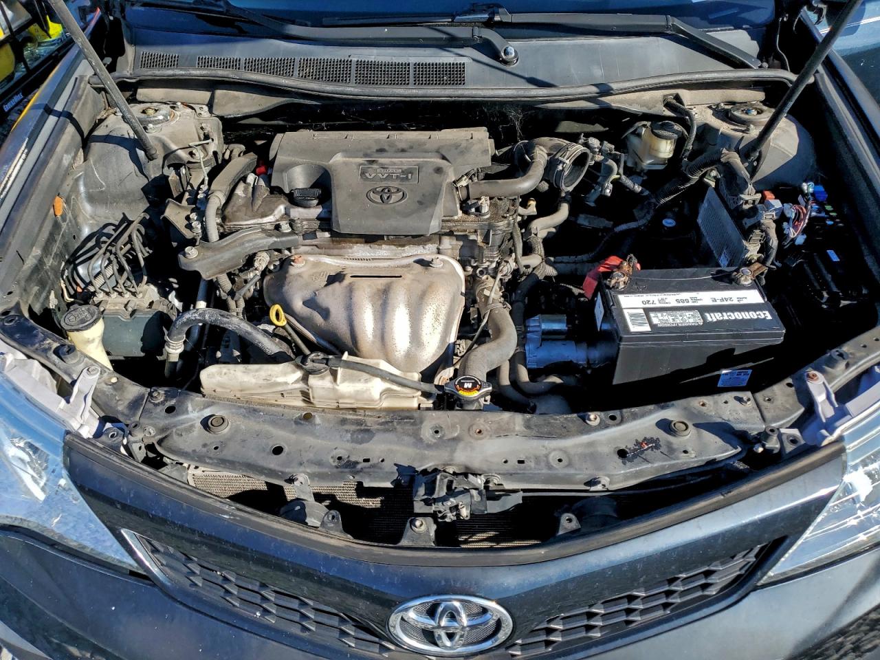 2014 TOYOTA CAMRY L photo 11