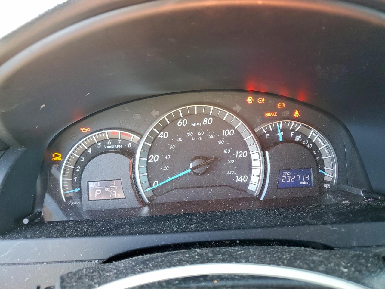 2014 TOYOTA CAMRY L photo 9
