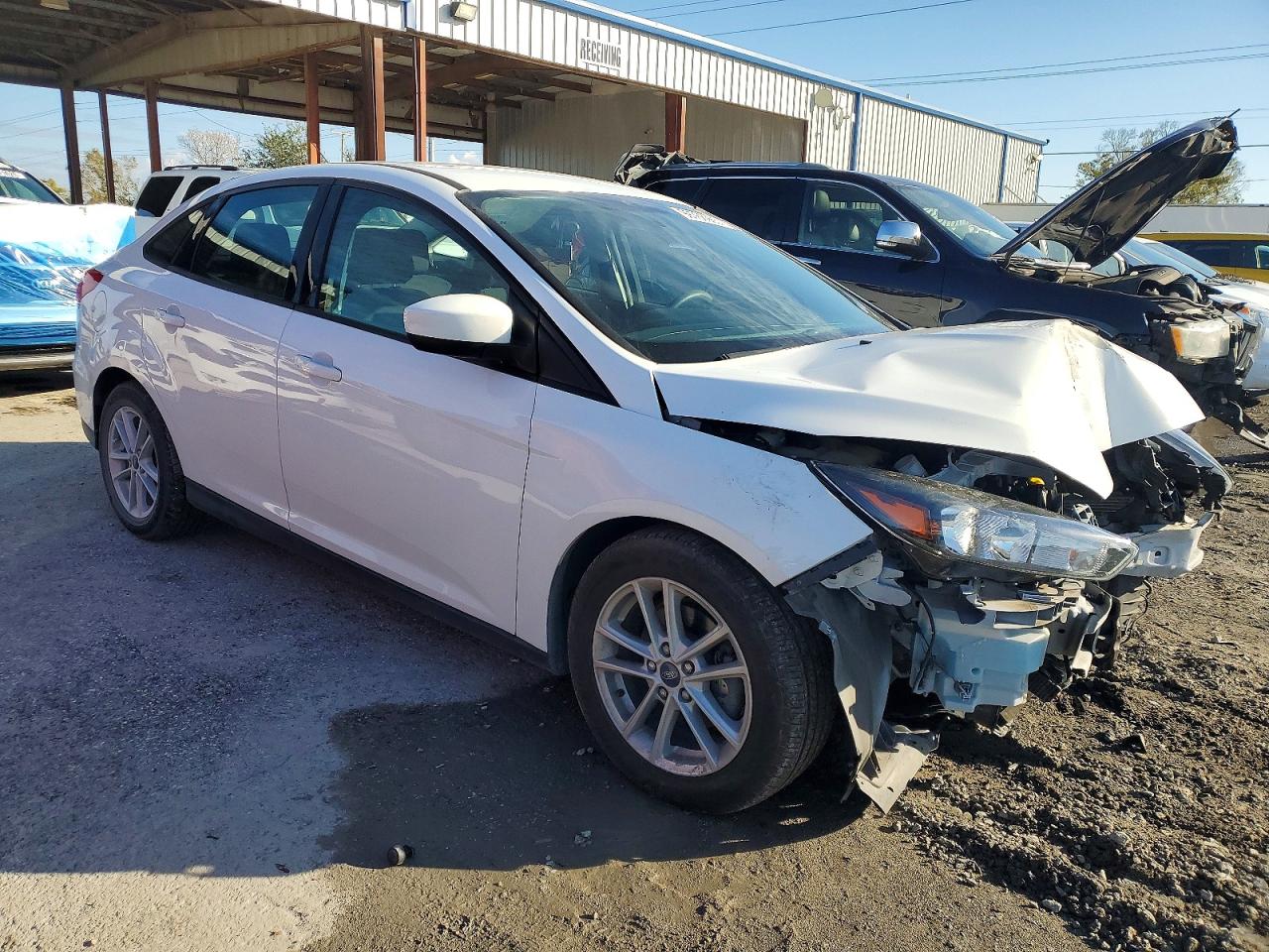 2018 FORD FOCUS SE photo 4