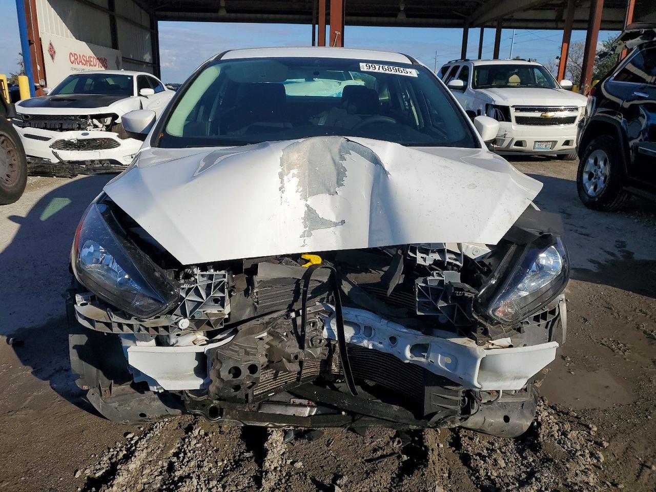 2018 FORD FOCUS SE photo 5