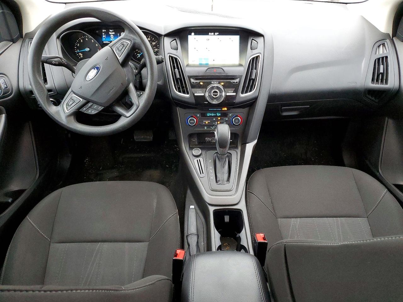 2017 FORD FOCUS SEL photo 8