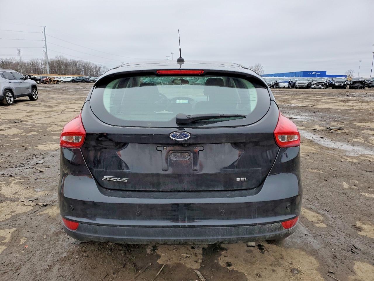 2017 FORD FOCUS SEL photo 6