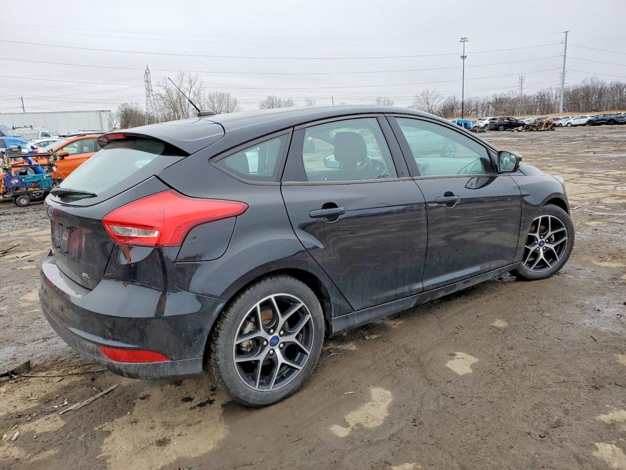 2017 FORD FOCUS SEL photo 3