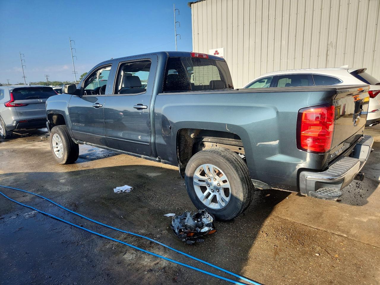 2017 CHEVROLET SILVERADO C1500 LT photo 2