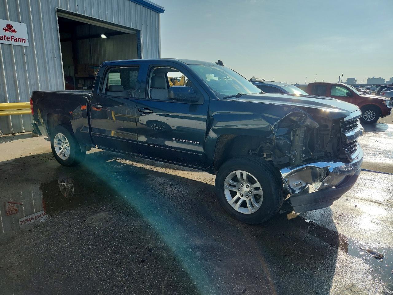 2017 CHEVROLET SILVERADO C1500 LT photo 4