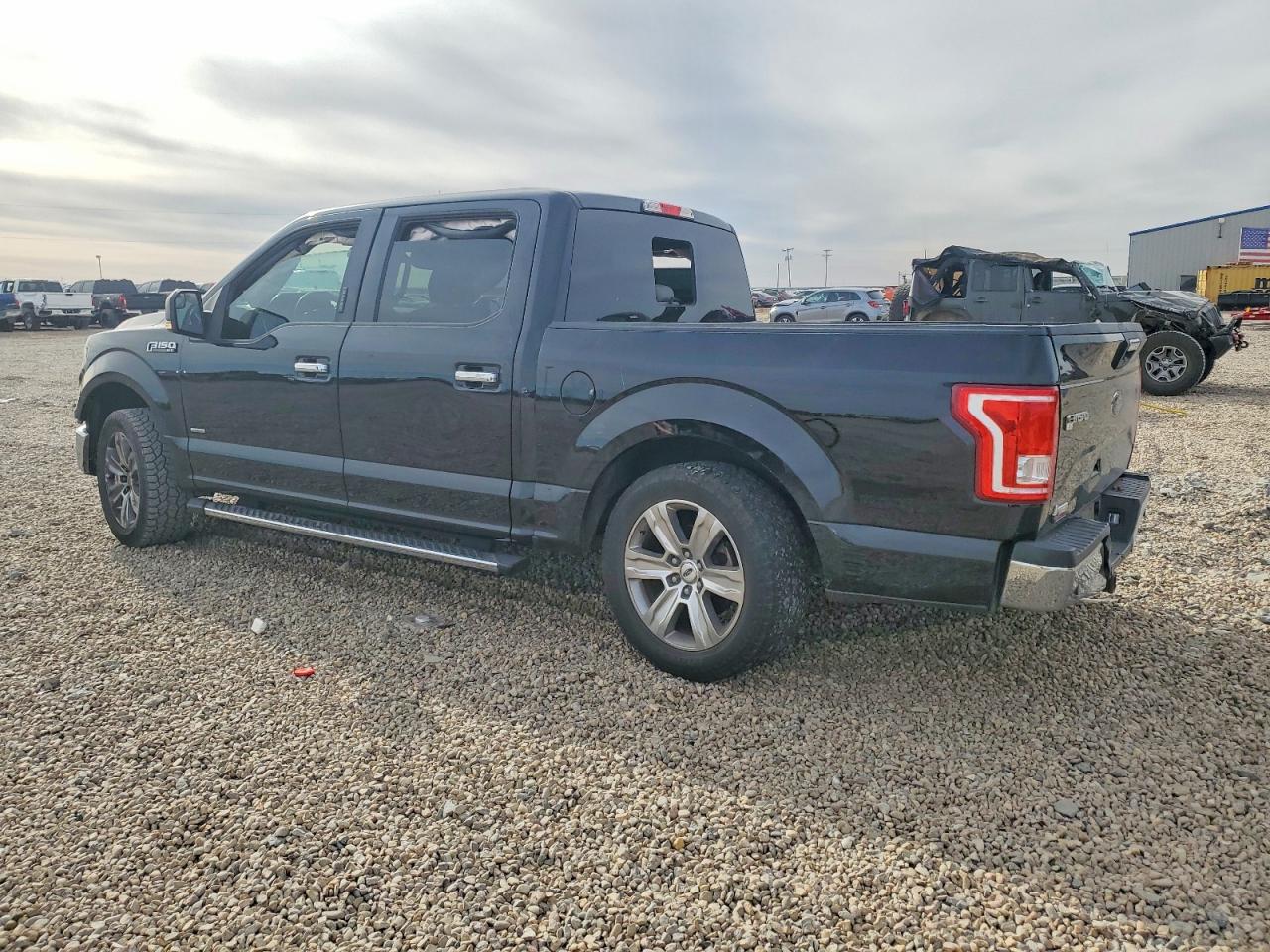2016 FORD F150 SUPERCREW photo 2