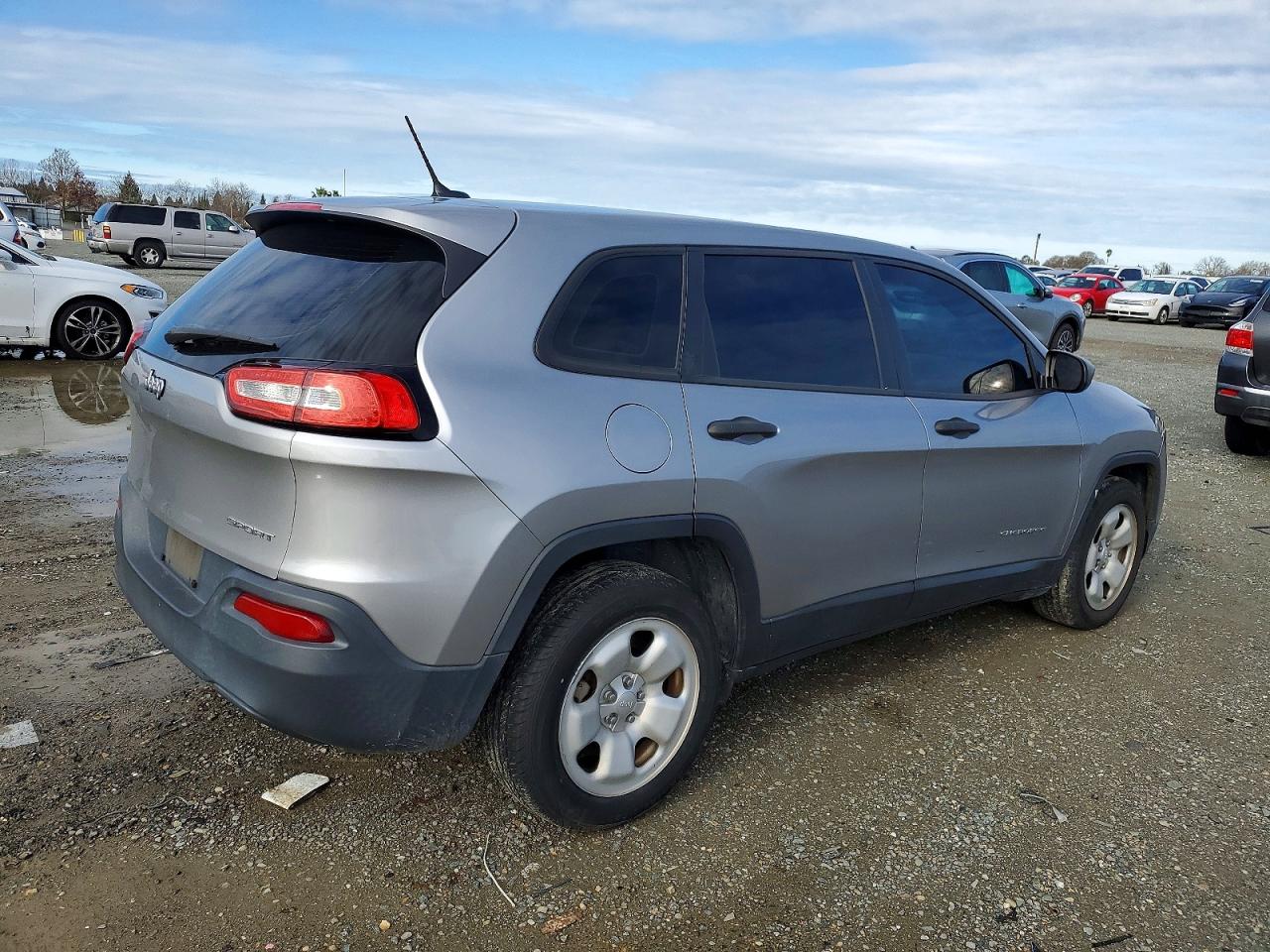 2017 JEEP CHEROKEE SPORT photo 3
