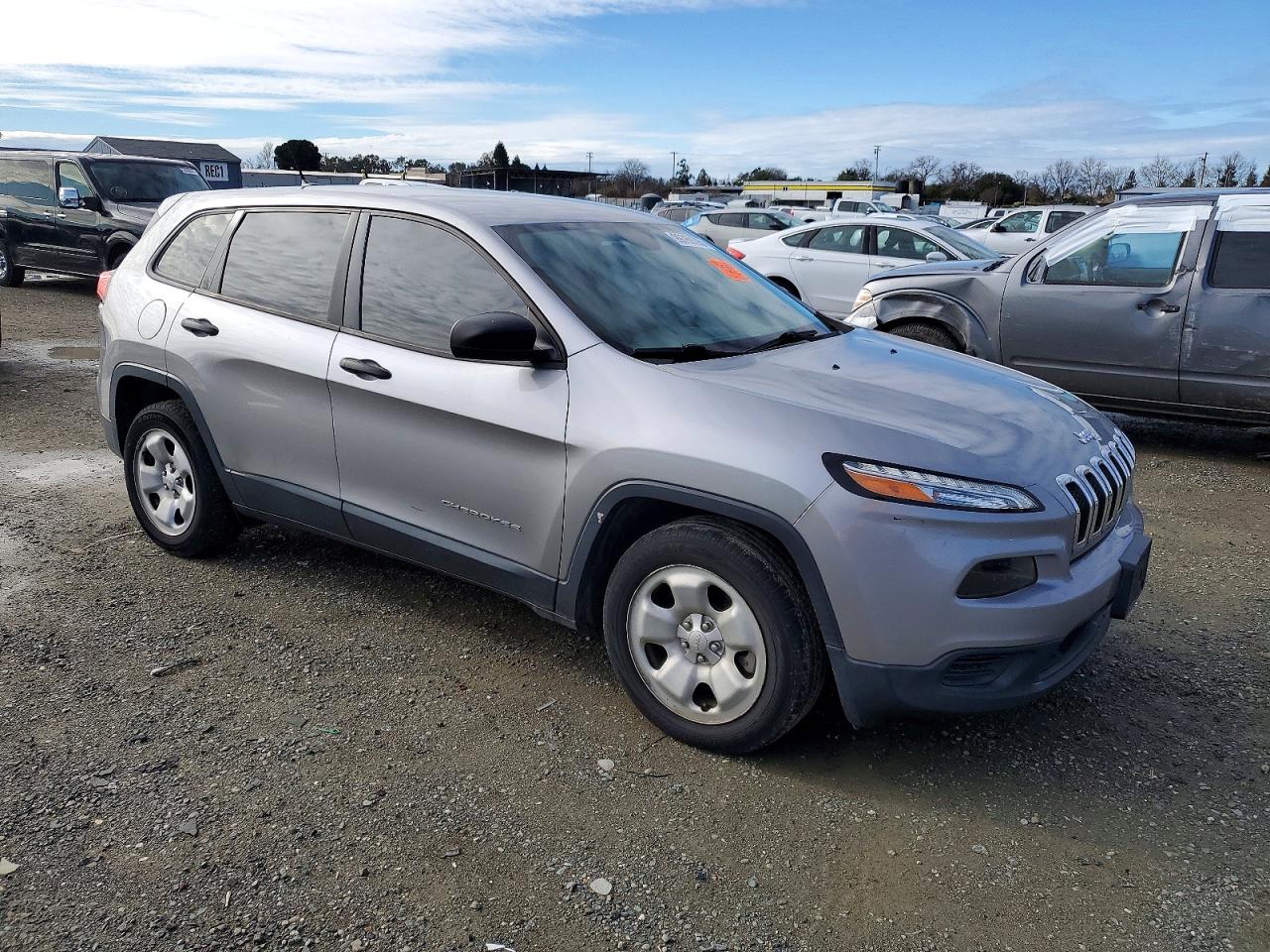 2017 JEEP CHEROKEE SPORT photo 4