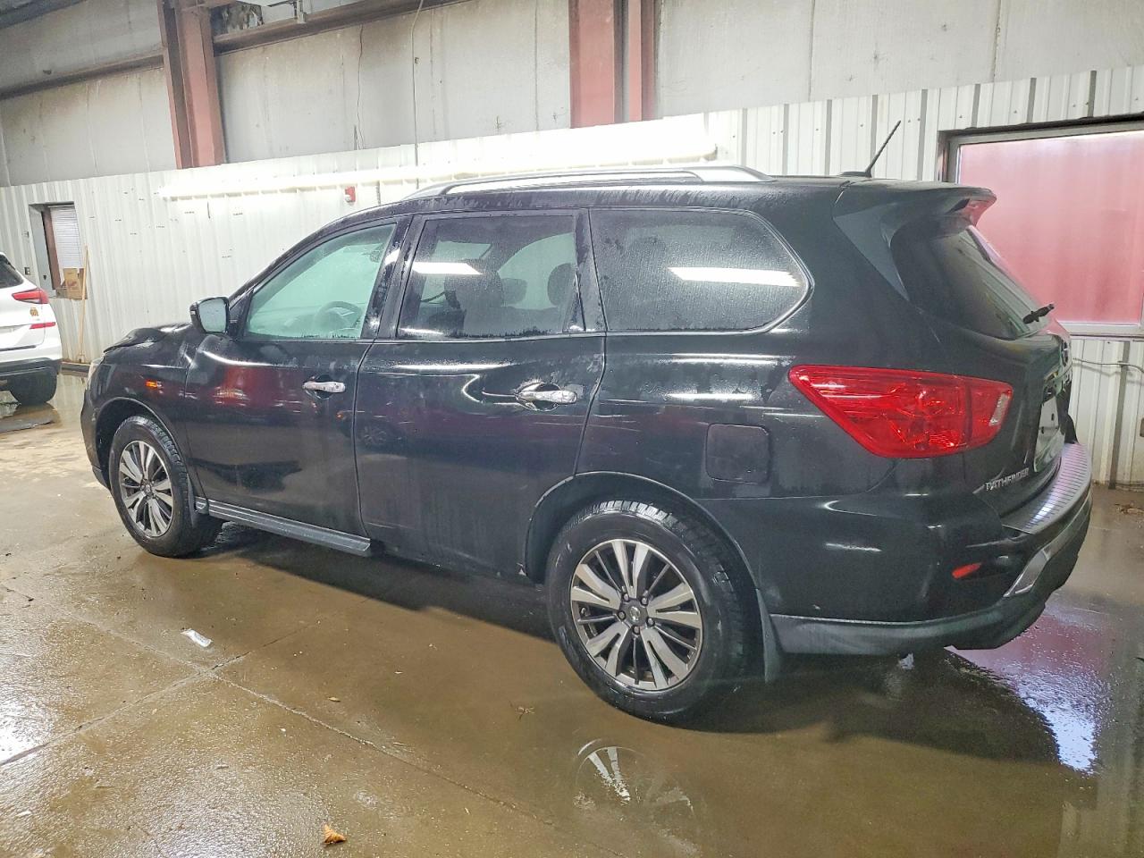 2017 NISSAN PATHFINDER S photo 2