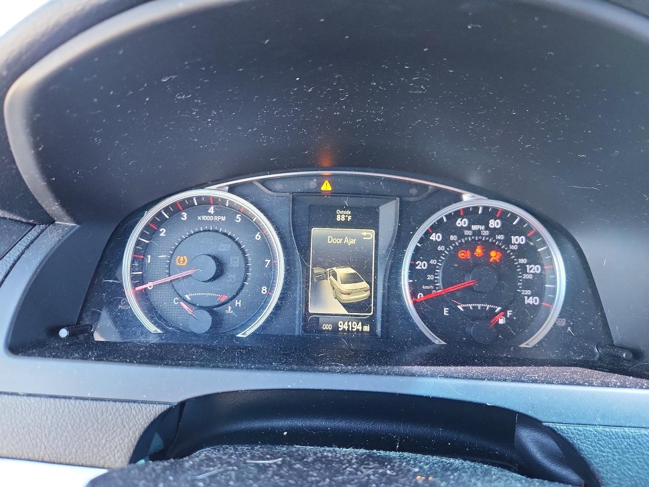 2017 TOYOTA CAMRY LE photo 9