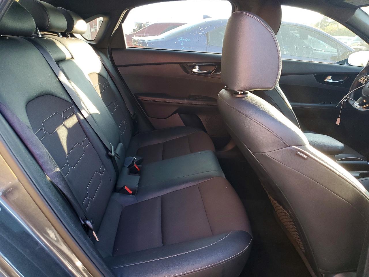 2020 KIA FORTE GT LINE photo 28
