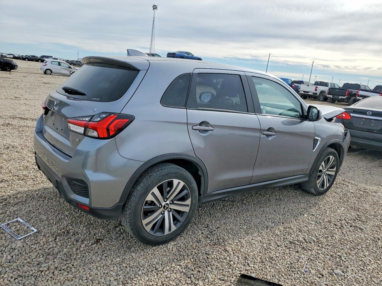 2024 MITSUBISHI OUTLANDER SPORT S/SE photo 3