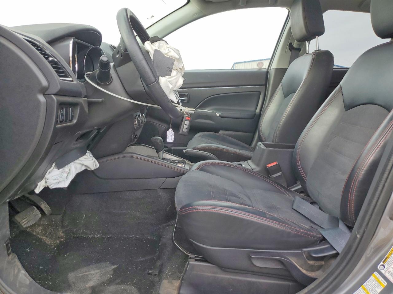2024 MITSUBISHI OUTLANDER SPORT S/SE photo 7