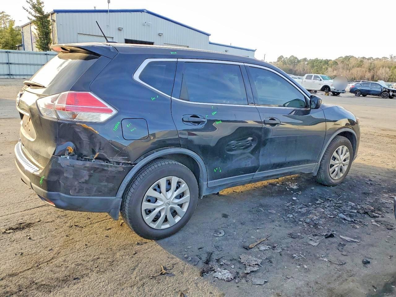 2016 NISSAN ROGUE S photo 3