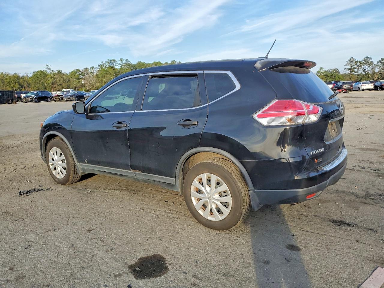 2016 NISSAN ROGUE S photo 2