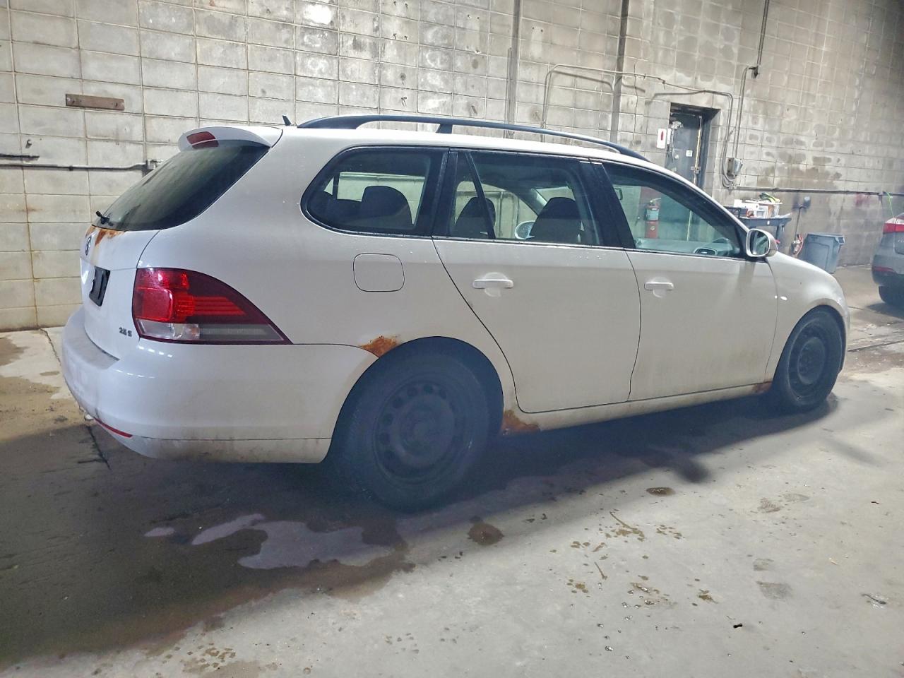 2011 VOLKSWAGEN JETTA S photo 3