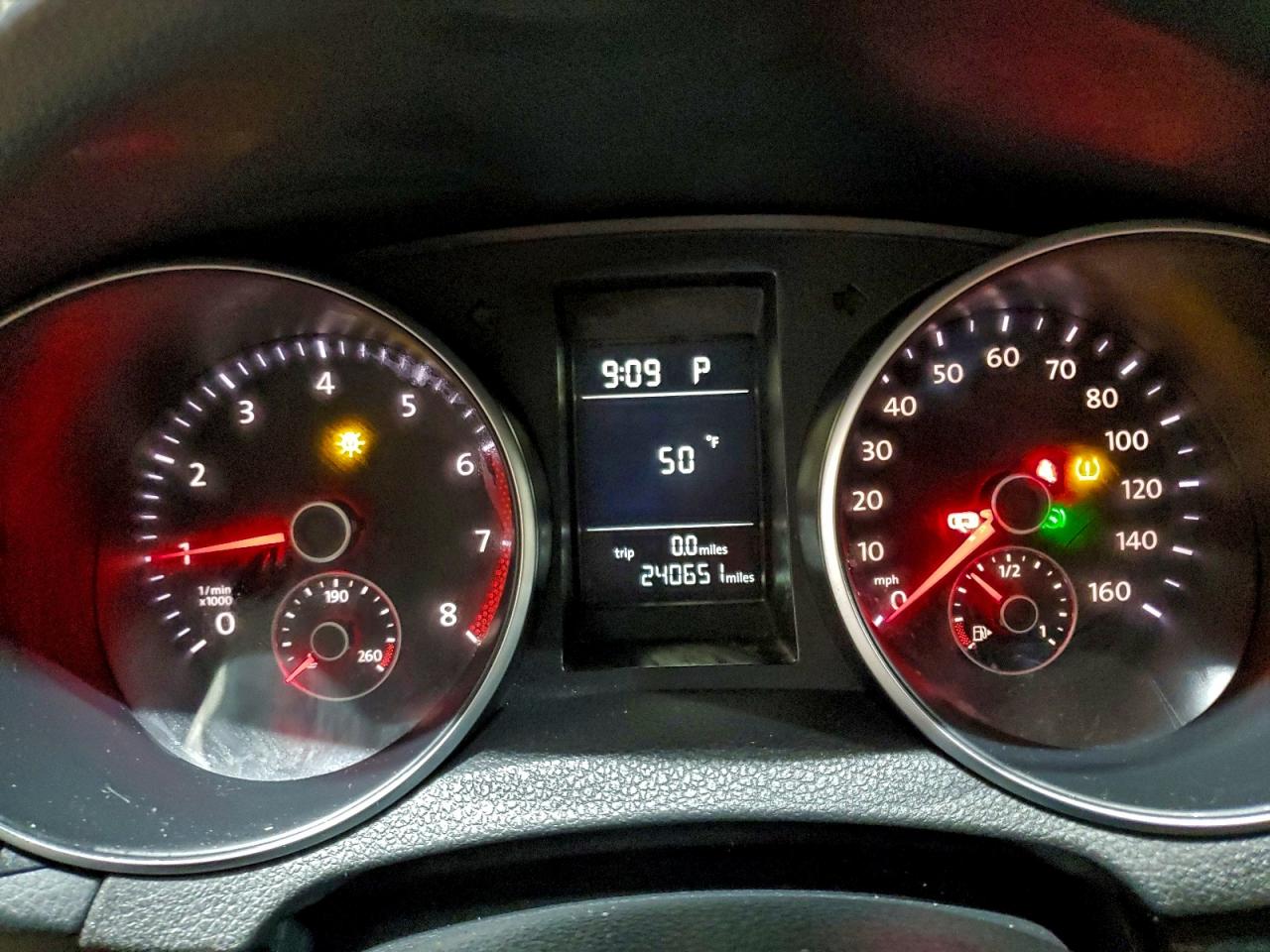 2011 VOLKSWAGEN JETTA S photo 9
